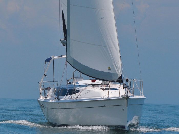 New Sail Monohull for Sale 2013 Hunter 33 